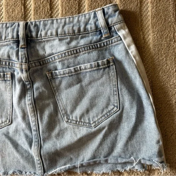 PacSun Two Tone Denim Mini Skirt Y2K Raw Hem Size 28 Blue White - Picture 8 of 9